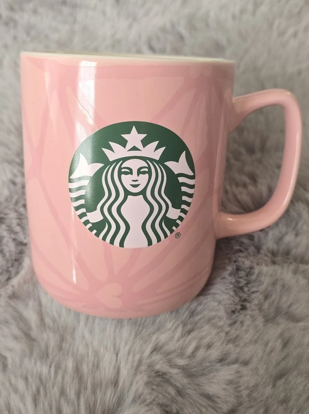 Starbucks (RARE) Valentine's Day Mug 2021 Pink 15 Ounce.